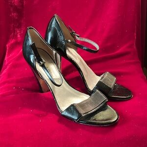 Tahari Black and Silver Mesh Women's Heels Size 7 1/2